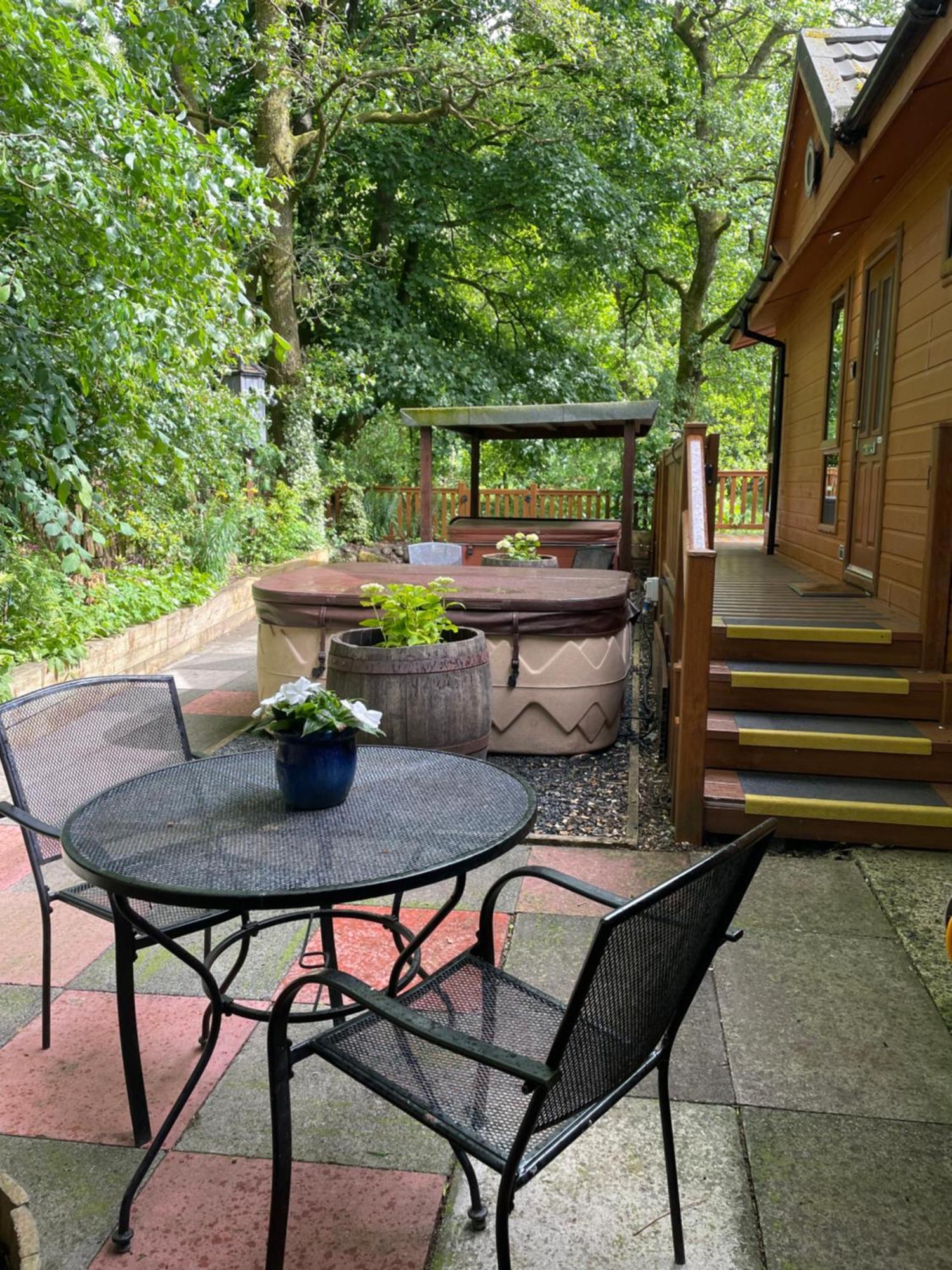 Riverbank Lodge 달러 외부 사진